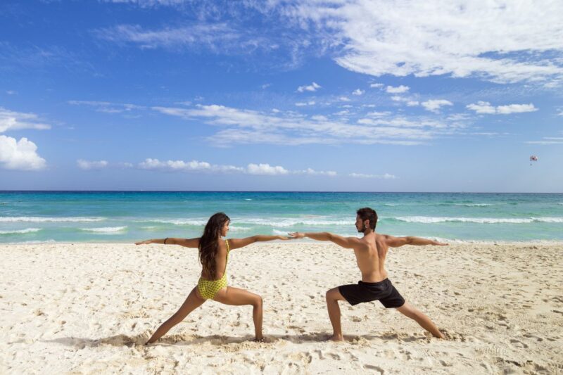 CCM_Couple Beach Yoga