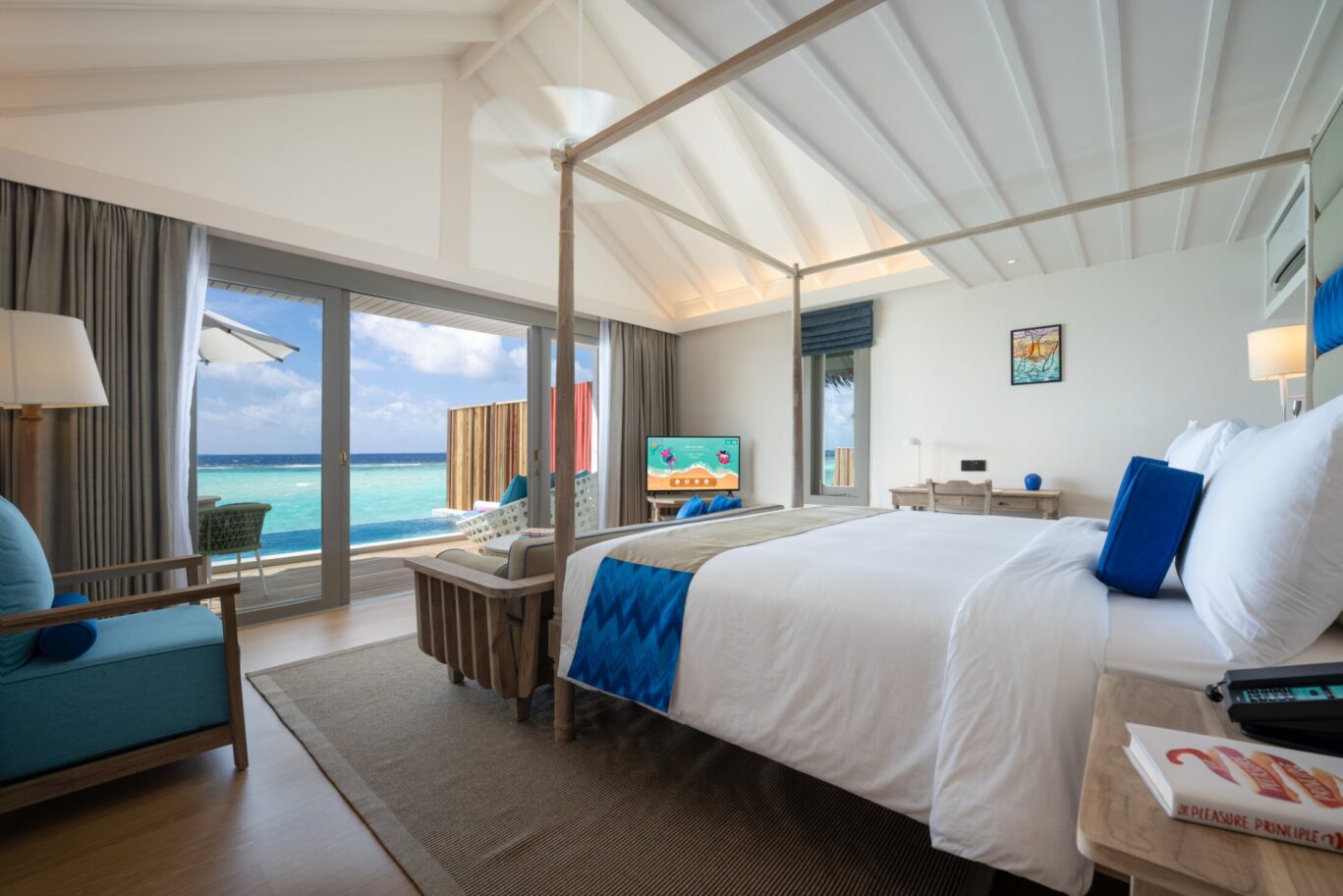 CCM – Lagoon Pool Villa – Bedroom